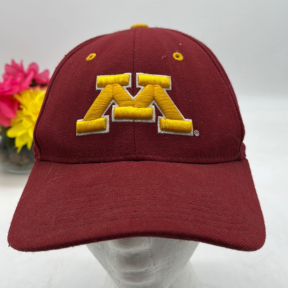University of Minnesota Gopers Baseball Hat Z Zepher Fit Medium/Large HT3389B